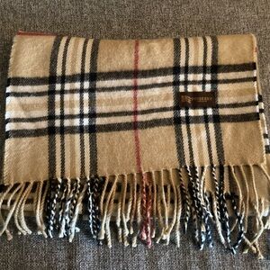 Classic Burberry Check Cashmere Scarf